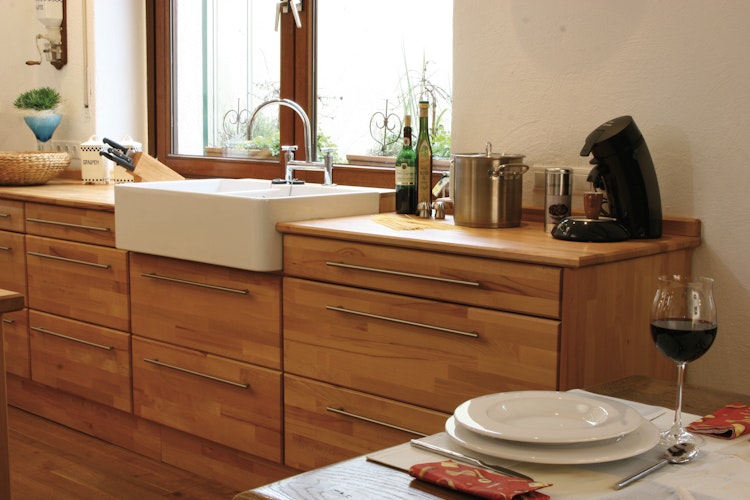 OSMO Arbeitsplatte Eiche Naturwuchs unbehandelt, eine Längskante gerundet 630 x 3000 mm